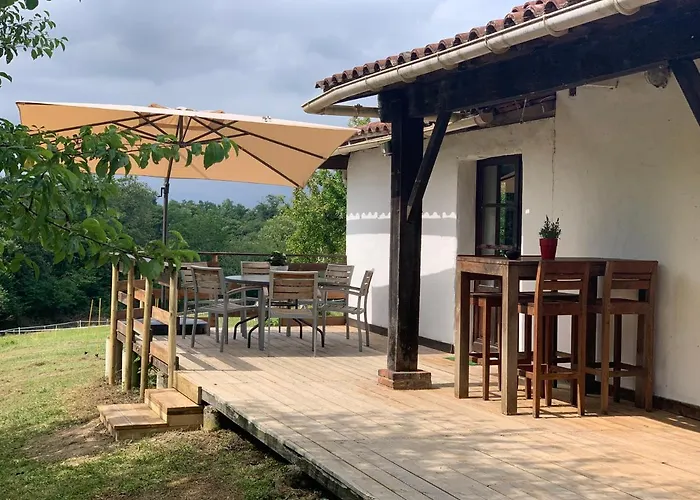 La Caseta Domaine Du Canteau Yf بيت للعطل *