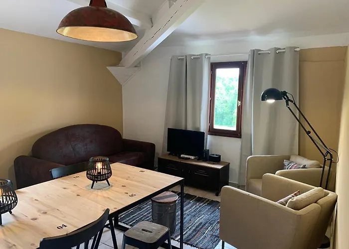 بيت للعطل La Caseta Domaine Du Canteau Yf